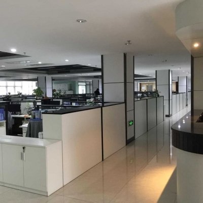 智能工厂车间自动化生产线