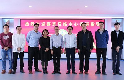 长江实业总部大楼，象征着商业帝国的崛起